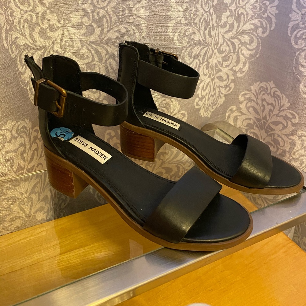 Steve Madden Sandal